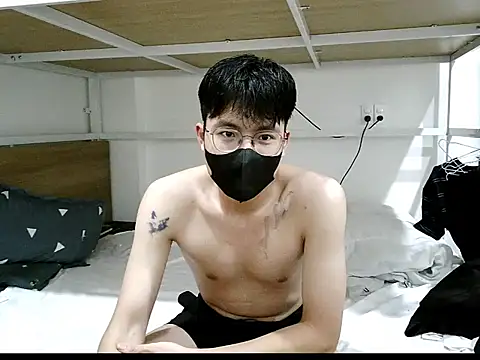 Gwencloudy online show from November 6, 3:13 pm