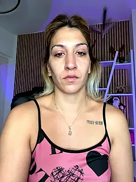 sofiah  online show from January 6, 7:12 am