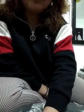 sweetcolibri online show from February 17, 9:52 pm