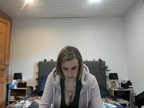 Madame Callie online show from April 19, 12:59 pm