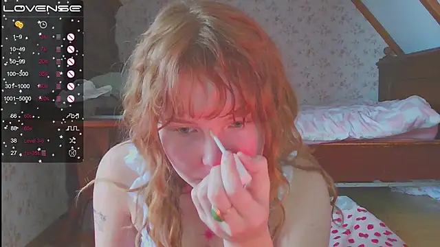 Snapshot of RubyLynxx chatting on December 7, 12:13 pm RubyLynxx online show from December 7, 12:13 pm