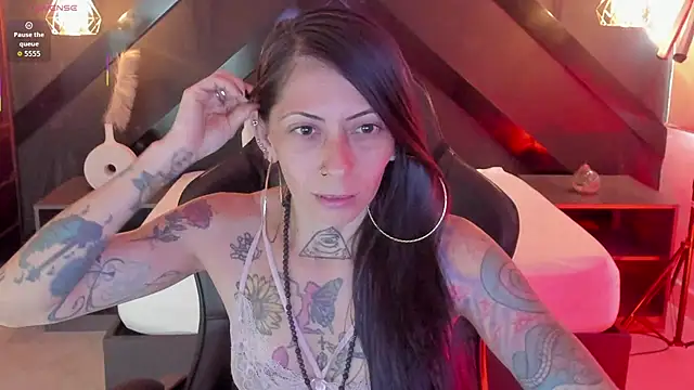 dark gotica online show from February 5, 7:18 pm