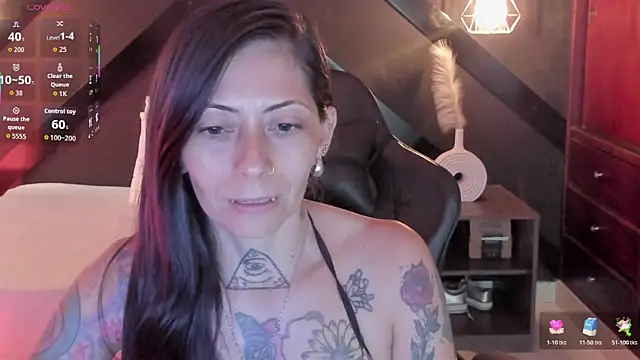 dark gotica online show from May 12, 7:11 pm