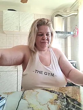 AriannaMilf online show from April 26, 10:46 am