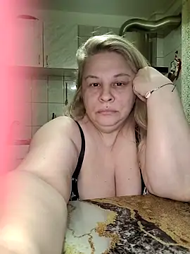 AriannaMilf online show from May 2, 10:37 pm