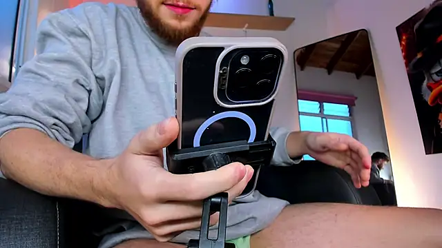 Snapshot of Juan_Castano chatting on January 16, 11:25 am Juan Castano online show from January 16, 11:25 am