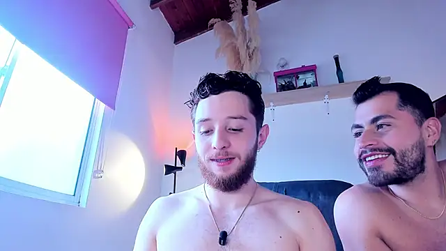 Snapshot of Juan_Castano chatting on February 2, 5:11 pm Juan Castano online show from February 2, 5:11 pm