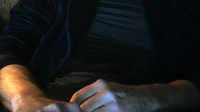 Yummybooblover online show from December 3, 5:23 pm