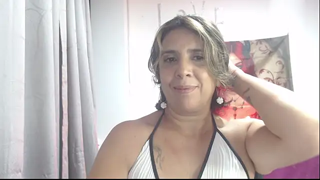 Victoria meester online show from November 9, 10:30 pm