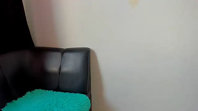 squirttati33 online show from December 17, 1:38 pm