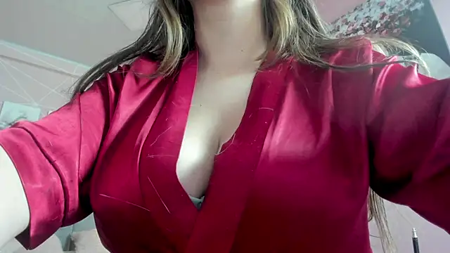 dolly zoe online show from January 4, 4:33 am
