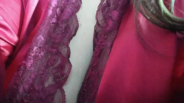 dolly zoe online show from November 19, 10:10 pm