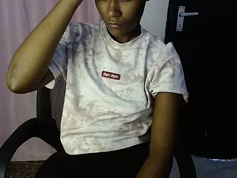 savage laura online show from October 25, 8:00 am