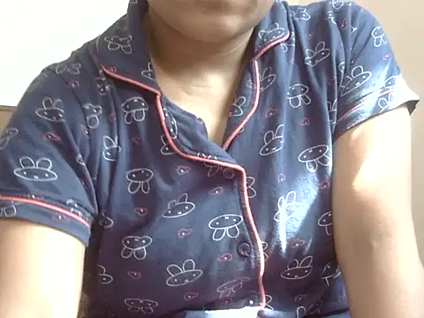 shekira99 online show from September 27, 3:44 am