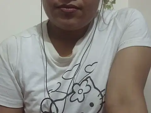 Snapshot of shekira99 chatting on June 26, 5:17 pm shekira99 online show from June 26, 5:17 pm
