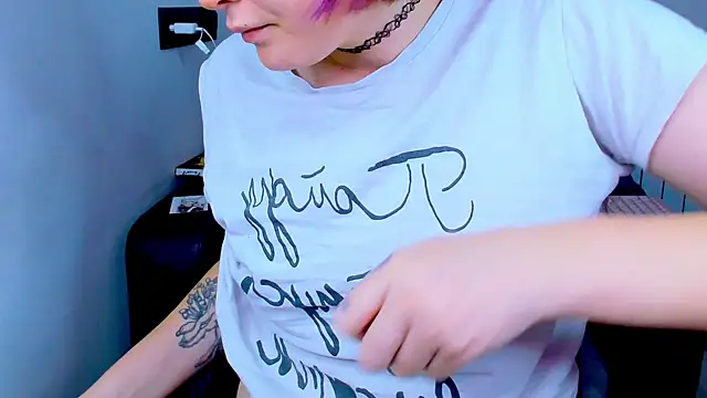 Snapshot of dollmore chatting on September 26, 5:33 am dollmore online show from September 26, 5:33 am