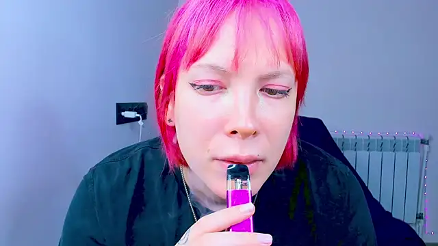 Snapshot of dollmore chatting on October 7, 7:33 pm dollmore online show from October 7, 7:33 pm