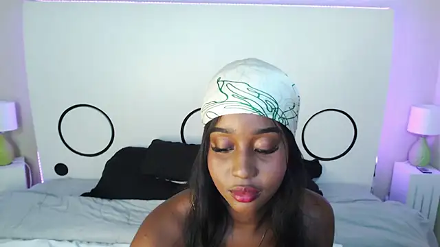 MichaelaCox online show from September 10, 4:29 pm