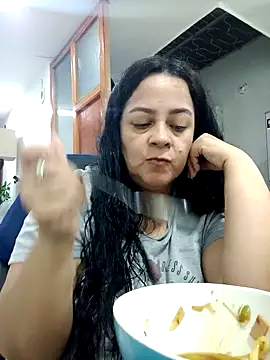 lucia vonne  online show from December 7, 11:12 pm