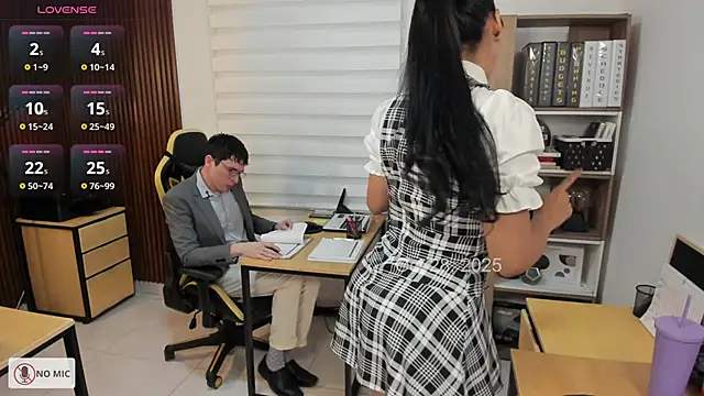 Office Naughty Girl online show from October 28, 5:48 pm