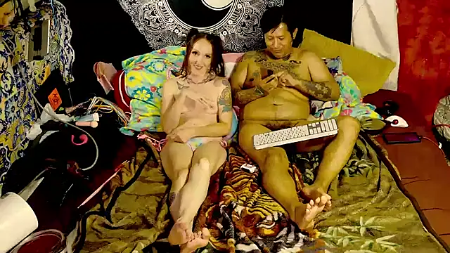 newboofgoofin online show from November 24, 8:08 pm