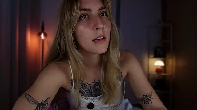 Dakotaa  online show from March 2, 12:35 am