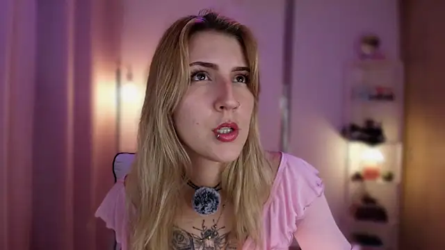 Dakotaa  online show from May 17, 3:15 am