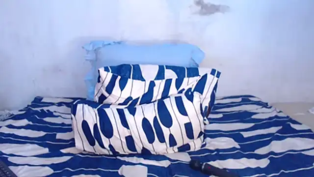 NikkiDickSavage online show from April 1, 7:53 am