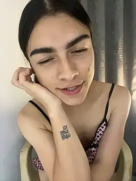 Snapshot of valendoll chatting on March 7, 11:27 pm valendoll online show from March 7, 11:27 pm