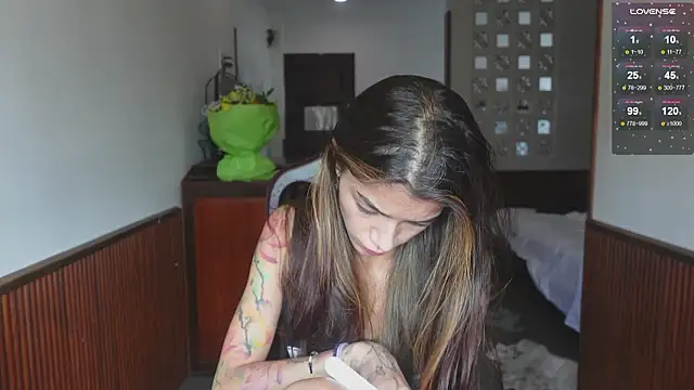 vinkitinkii online show from February 20, 6:26 am