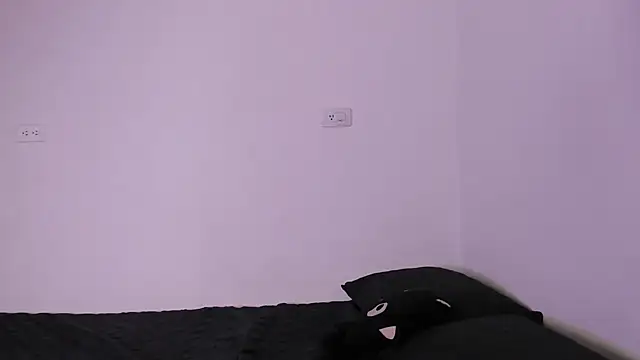 yungelitamor  online show from December 17, 11:39 am