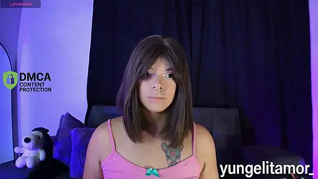 yungelitamor  online show from February 19, 5:25 am