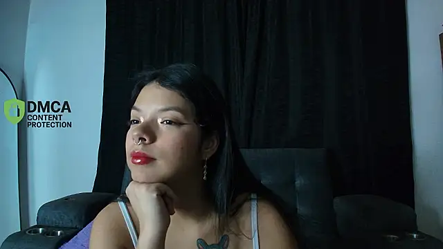 yungelitamor  online show from March 17, 5:22 am