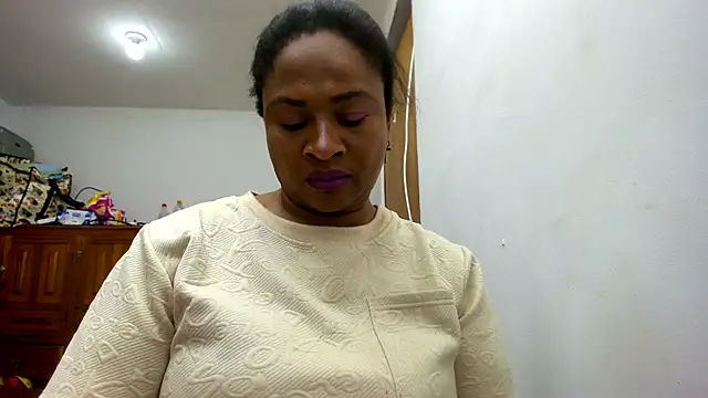 Snapshot of Camila_sandoval_01 chatting on October 8, 5:05 am Camila sandoval 01 online show from October 8, 5:05 am