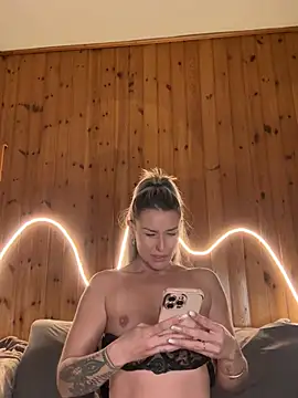 petrouchkaaa  online show from January 13, 8:36 pm