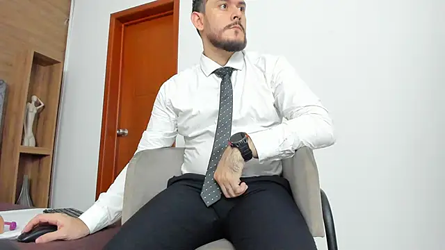 jeanpiere  online show from March 31, 2:13 am