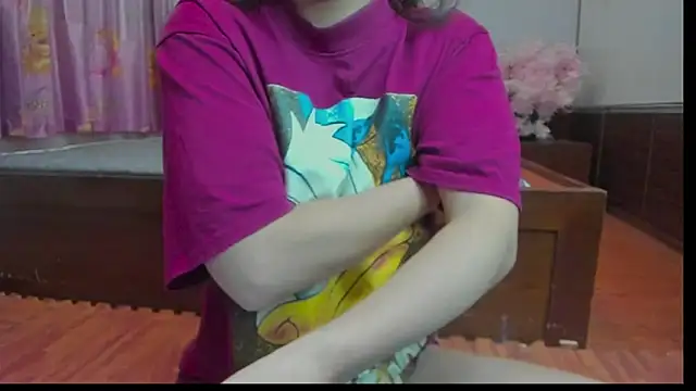 Snapshot of Mimini- chatting on January 21, 10:19 am Mimini- online show from January 21, 10:19 am