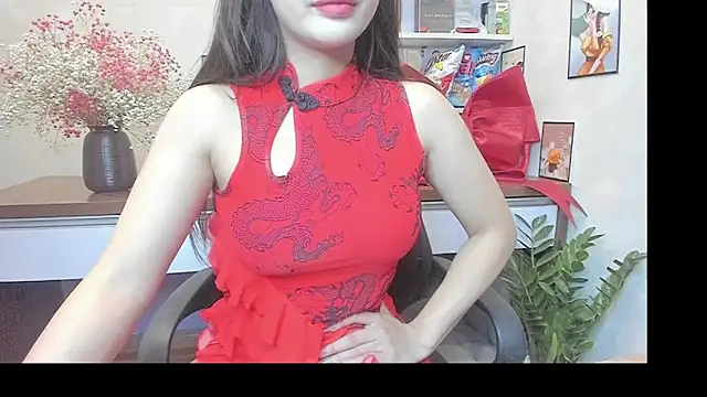 Snapshot of Mimini- chatting on February 28, 5:04 am Mimini- online show from February 28, 5:04 am