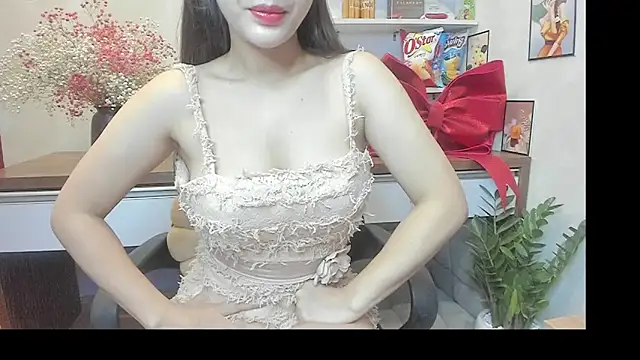 Snapshot of Mimini- chatting on March 2, 3:02 am Mimini- online show from March 2, 3:02 am