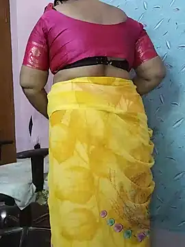 Snapshot of yours-kavaya chatting on December 7, 1:47 am yours-kavaya online show from December 7, 1:47 am