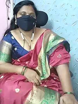 Snapshot of yours-kavaya chatting on December 7, 11:07 am yours-kavaya online show from December 7, 11:07 am