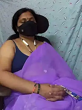 Snapshot of yours-kavaya chatting on December 8, 7:54 pm yours-kavaya online show from December 8, 7:54 pm