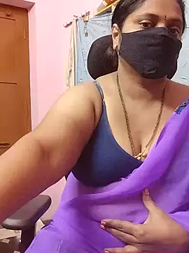 Snapshot of yours-kavaya chatting on December 14, 2:45 am yours-kavaya online show from December 14, 2:45 am