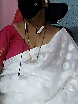 Snapshot of yours-kavaya chatting on December 18, 10:40 am yours-kavaya online show from December 18, 10:40 am