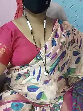 Snapshot of yours-kavaya chatting on December 19, 2:45 am yours-kavaya online show from December 19, 2:45 am