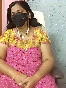 Snapshot of yours-kavaya chatting on December 25, 1:53 am yours-kavaya online show from December 25, 1:53 am