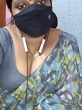 Snapshot of yours-kavaya chatting on December 27, 10:45 am yours-kavaya online show from December 27, 10:45 am