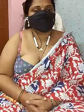 Snapshot of yours-kavaya chatting on December 28, 5:25 pm yours-kavaya online show from December 28, 5:25 pm