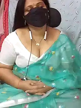 Snapshot of yours-kavaya chatting on January 2, 2:00 am yours-kavaya online show from January 2, 2:00 am