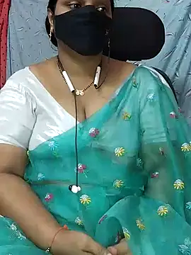 Snapshot of yours-kavaya chatting on January 2, 10:48 am yours-kavaya online show from January 2, 10:48 am